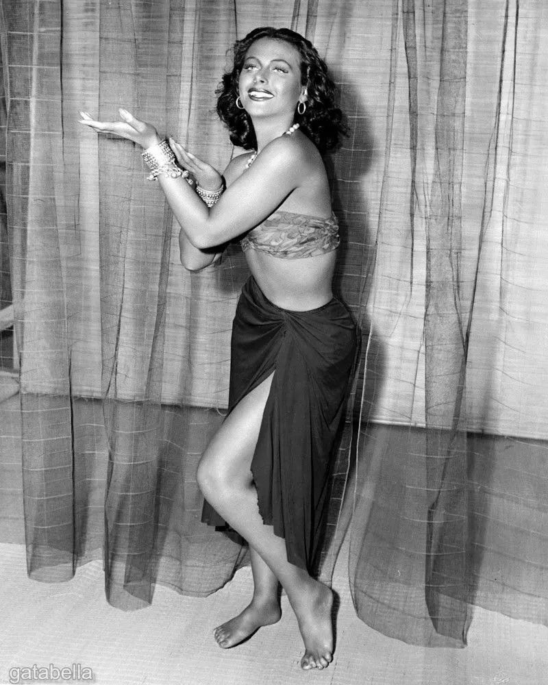 全世界都误会她,这个撑起影史第一幕性爱镜头的演员