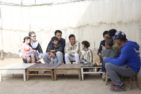 《爸爸去哪儿》第三季诺一萌出新高度“脸盲症”发作