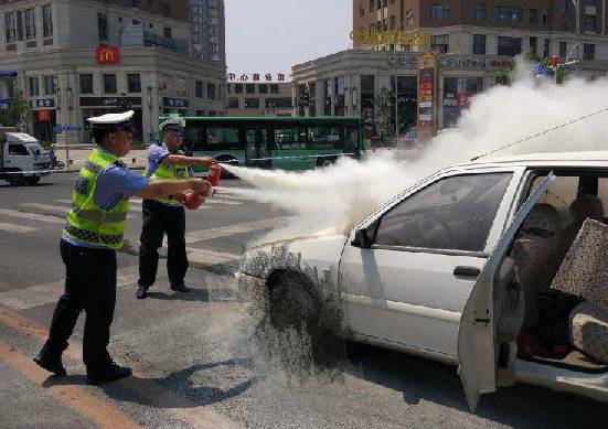 大三女生被舍友欺凌4个月：用绳勒脖、脚踹下体，严重时一天被打4次