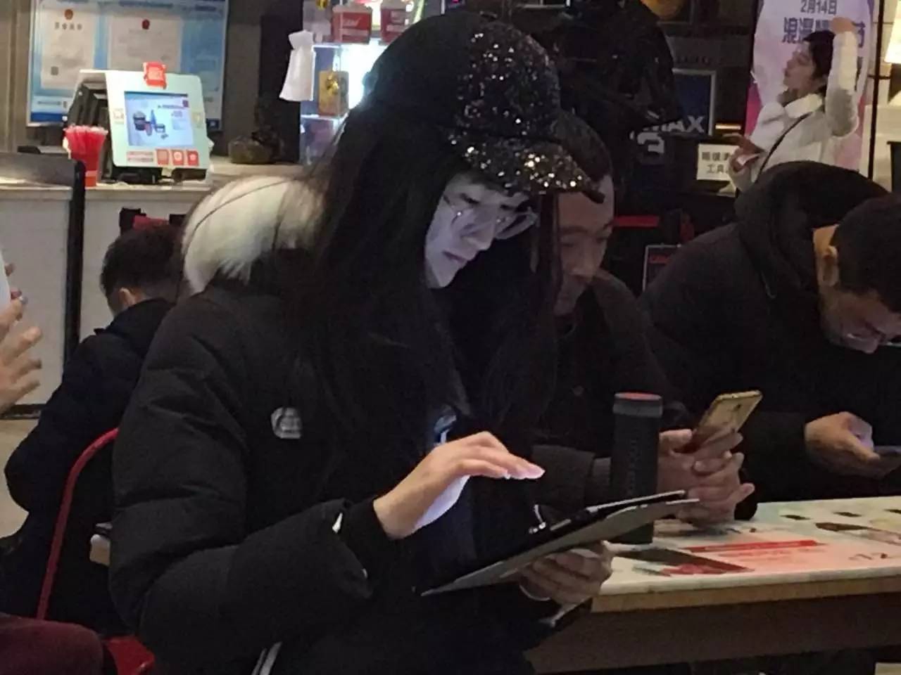 穿裙子的男孩:异装的快乐是成为自己而非穿女装