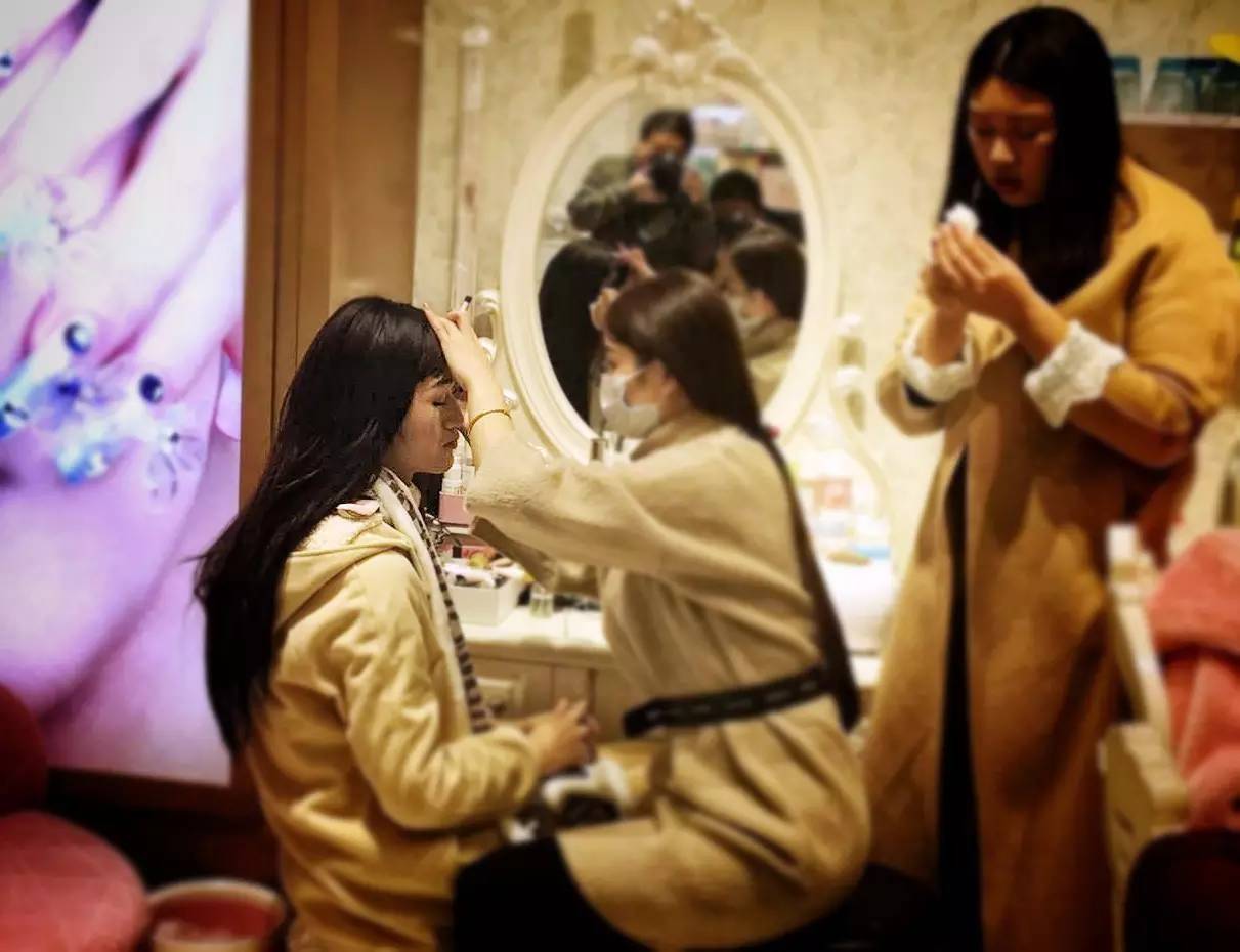 穿裙子的男孩:异装的快乐是成为自己而非穿女装