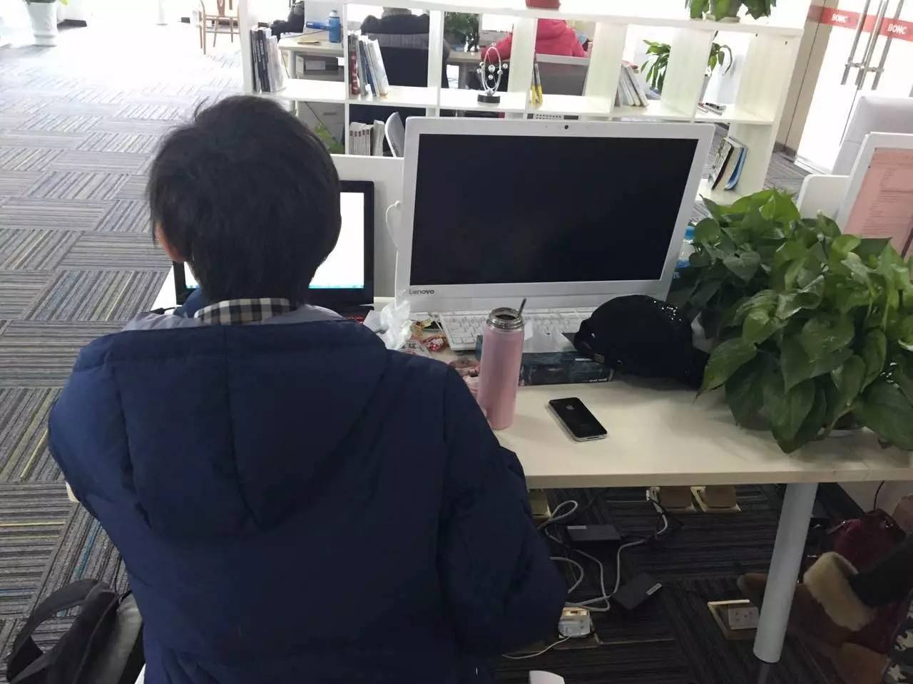 穿裙子的男孩:异装的快乐是成为自己而非穿女装