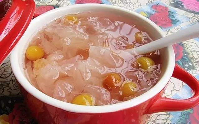 就在咱们威海人身边的采摘园开园啦,都是新品种的大樱桃,赶紧看看