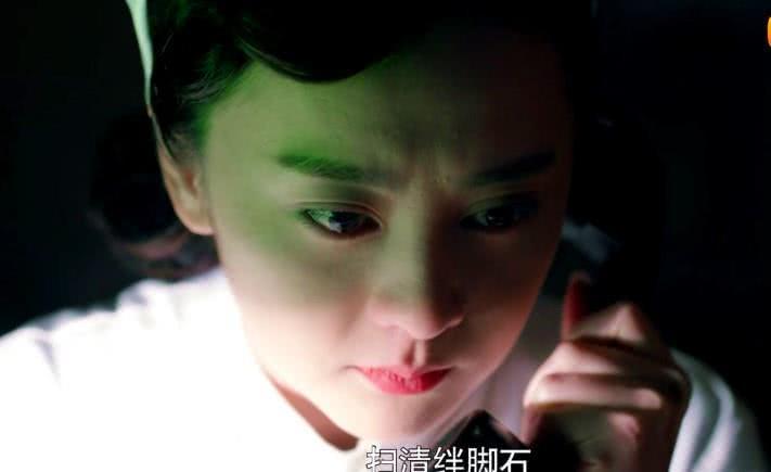 《天衣无缝》要逼死脸盲症?女演员都化一样的妆,用同一只口红!