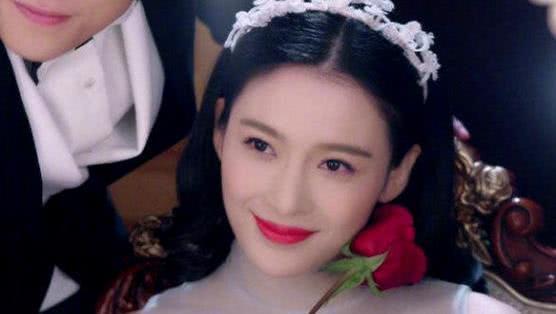 《天衣无缝》要逼死脸盲症?女演员都化一样的妆,用同一只口红!