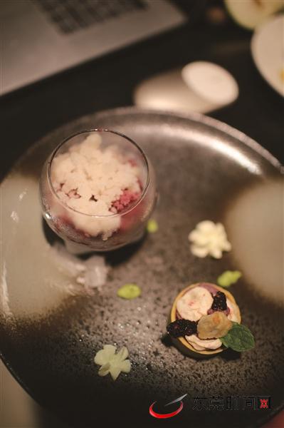 特制甜品盛宴： 给你“荔”外的爱