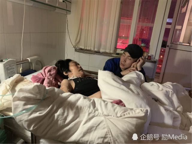 体院校草为救母打五份工 四年鲜肉变大叔引网友泪崩