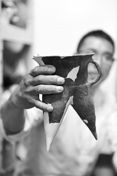 郑州“珍宝馆”5万件文物要搬家 商代的果盘、御用酒杯长啥样?