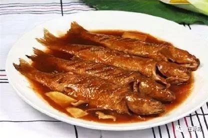 实拍青岛开春第一鲜开凌梭 错过再等一年(图)