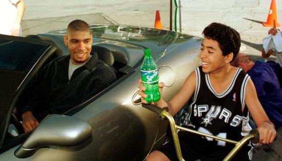 11件事读懂邓肯,为何他不愿让公众看到自己的另一面?