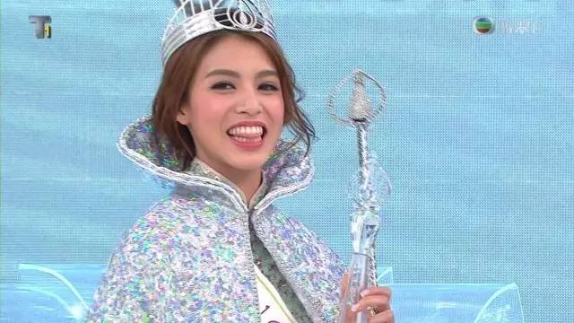2017港姐冠军是个龅牙妹,大嘴塞得进后冠,真心怀念蔡少芬袁咏仪胡