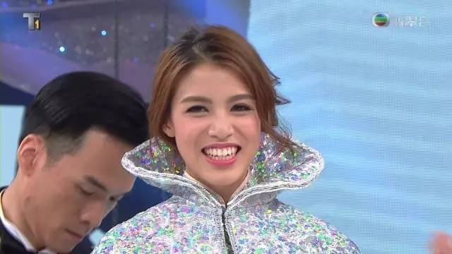 2017港姐冠军是个龅牙妹,大嘴塞得进后冠,真心怀念蔡少芬袁咏仪胡