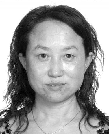 龚爱爱在山西省吕梁市兴县办户口所用照片。