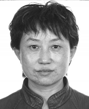 龚爱爱在北京办户口所用照片。 