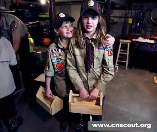 (BSA招募的女孩队员)