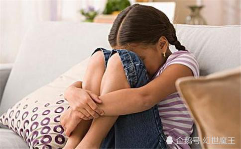 46岁中学老师和17岁女学生不雅视频曝光，律师：建议化学阉割