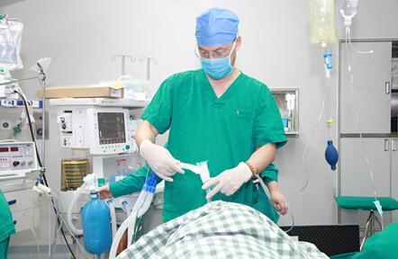 3岁女孩连续发烧一个月,检查后妈妈却后悔不已!