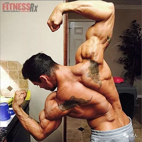 从受气包到肌霸