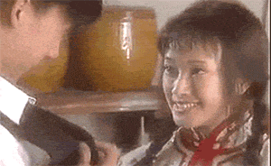 这个阿桃还用过“方盈”的名字,化身歌坛新星。