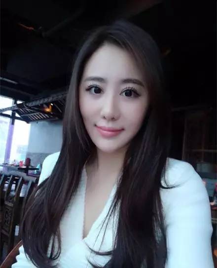 原来王思聪的女朋友是她啊!