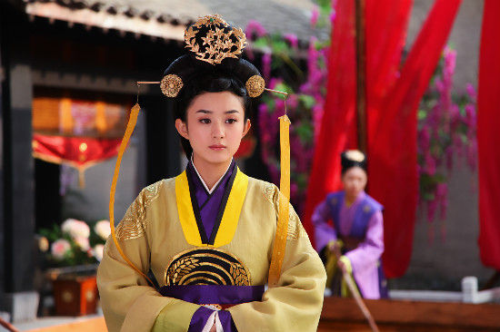 解析赵丽颖上位攻略:从傻白甜到收视小公主