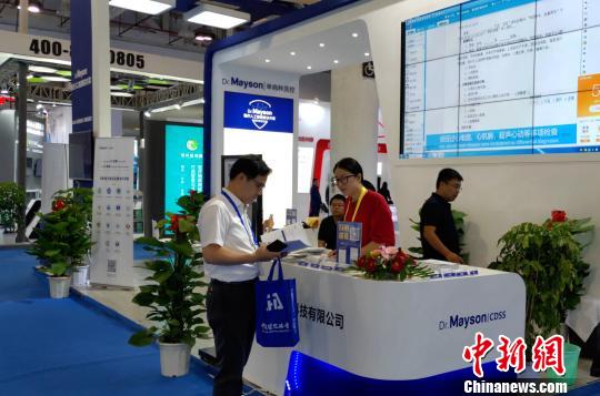 展会一角。 杨伏山 摄 展会一角。 杨伏山 摄