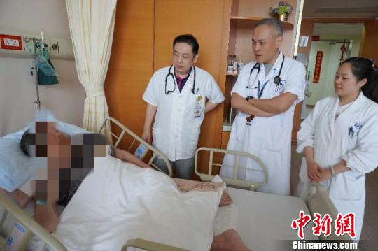 对ADM患者,常规的免疫治疗效果不佳,临床迫切需要探索新的治疗手段以寻求突破。 芊烨 摄 对ADM患者,常规的免疫治疗效果不佳,临床迫切需要探索新的治疗手段以寻求突破。 芊烨 摄